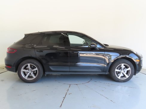 Used 2017 Porsche Macan image 2