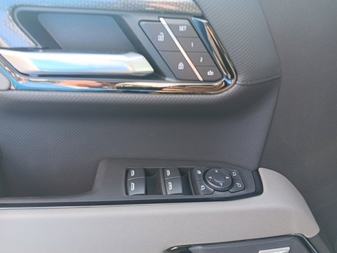 New 2026 Chevrolet Silverado 1500 ZR2 image 31