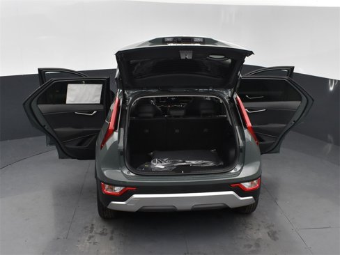 New 2025 Kia Niro EX image 50