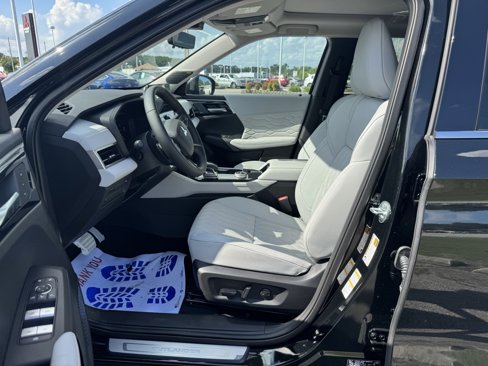 New 2025 Mitsubishi Outlander AWD image 10