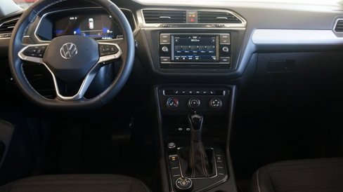 Used 2024 Volkswagen Tiguan S image 35