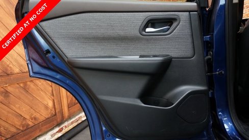 Used 2023 Nissan Rogue SV image 40
