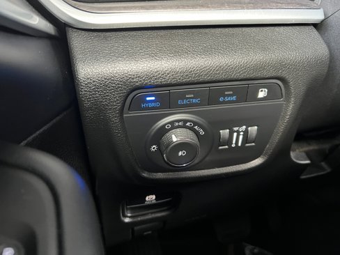 Used 2024 Jeep Grand Cherokee Limited 4xe image 20