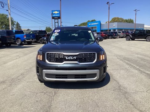 Used 2024 Kia Telluride EX image 2