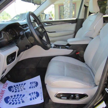 Used 2021 Jeep Grand Cherokee L Overland w/ Advanced Protech Group III image 8