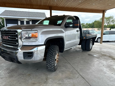 Used 2018 GMC Sierra 3500 4x4 Regular Cab w/ Sierra Convenience Package image 2
