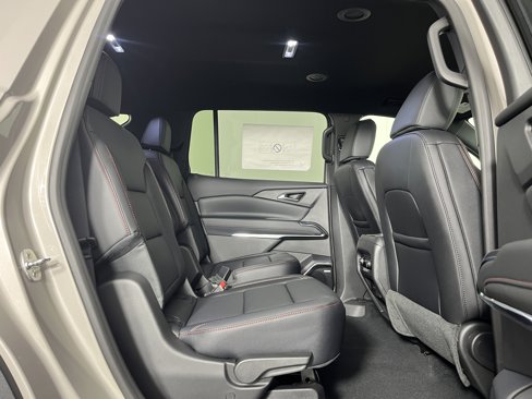 New 2026 Chevrolet Traverse Z71 w/ Enhanced Driving Package image 11
