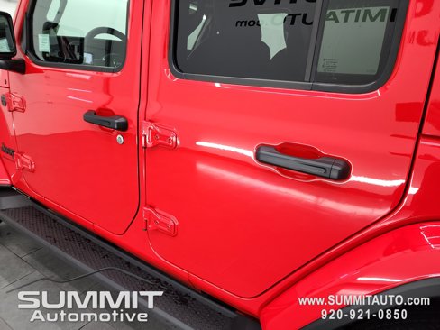 New 2025 Jeep Wrangler Sahara image 31