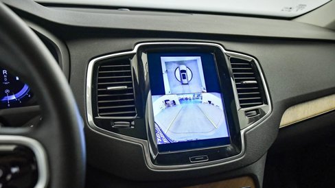 Certified 2025 Volvo XC90 B6 Plus image 29