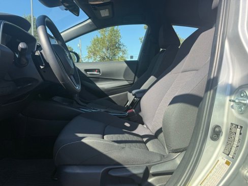 Used 2022 Toyota Corolla SE image 9