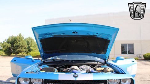Used 2010 Dodge Challenger SRT8 w/ SRT Option Group II image 9