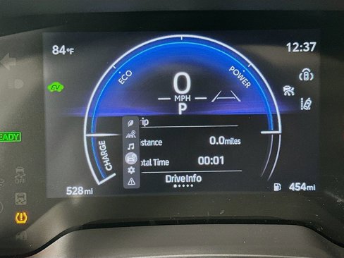 Certified 2025 Toyota Corolla XLE image 12