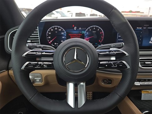 New 2026 Mercedes-Benz GLS 450 4MATIC image 25