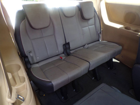 Used 2015 Kia Sedona LX image 14