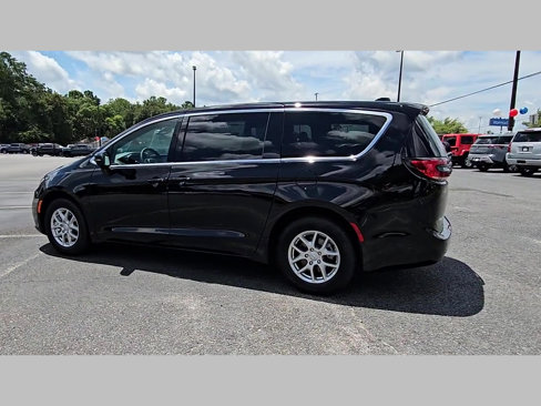 New 2026 Chrysler Pacifica Select image 27