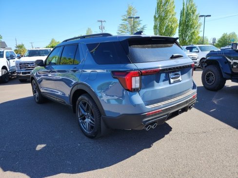 Used 2025 Ford Explorer ST image 14