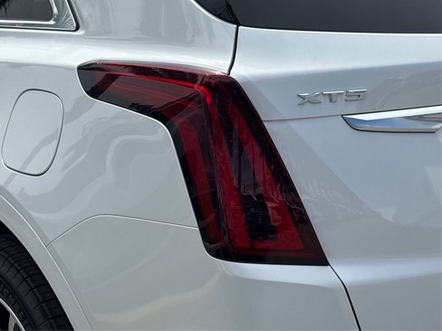 New 2025 Cadillac XT5 Premium Luxury image 15