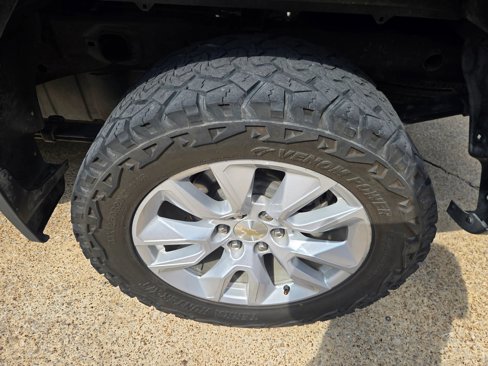 Used 2019 Chevrolet Silverado 1500 LT w/ Texas Edition image 13