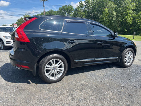 Used 2016 Volvo XC60 T5 w/ Proximity Package image 11