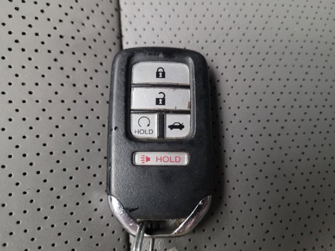 Used 2017 Honda Accord Touring image 32