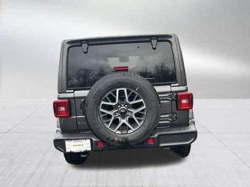 New 2025 Jeep Wrangler Sahara w/ Safety Group image 9