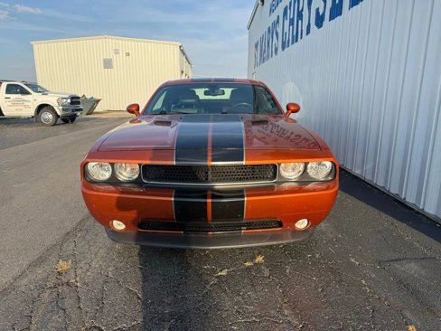 Used 2011 Dodge Challenger image 3