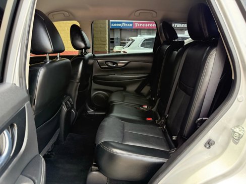 Used 2018 Nissan Rogue SL image 20