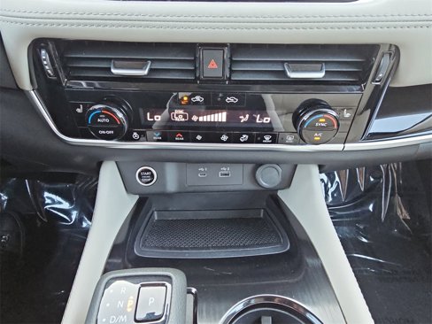 Used 2023 Nissan Rogue SL w/ SL Premium Package image 23