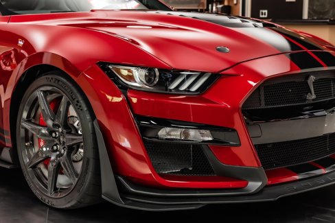 Used 2021 Ford Mustang Shelby GT500 w/ Carbon Fiber Track Pack image 21