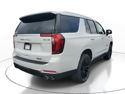 New 2026 GMC Yukon Denali w/ Denali Reserve Package image 3