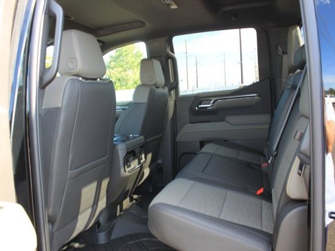 New 2026 Chevrolet Silverado 1500 ZR2 image 16
