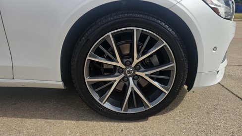 Used 2018 Volvo S90 T5 Momentum w/ Convenience Package image 18