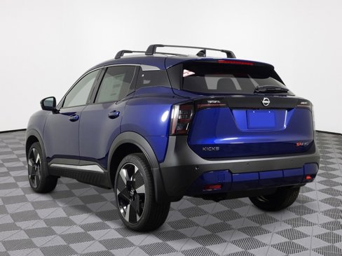 New 2026 Nissan Kicks SR image 5