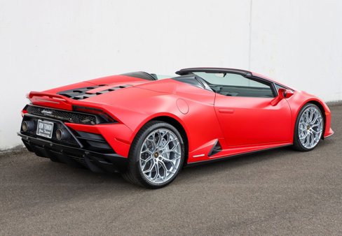 Used 2024 Lamborghini Huracan EVO image 13