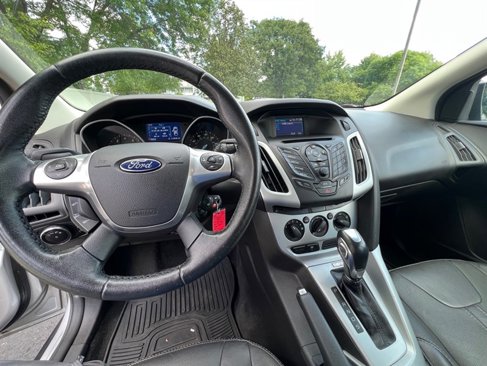 Used 2014 Ford Focus SE w/ Equipment Group 201A image 33