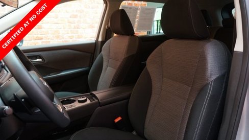 Used 2023 Nissan Rogue SV image 9