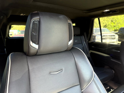 Used 2023 Cadillac Escalade Sport image 16