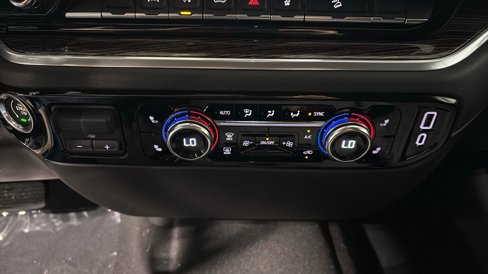 New 2026 GMC Sierra 1500 Elevation image 25