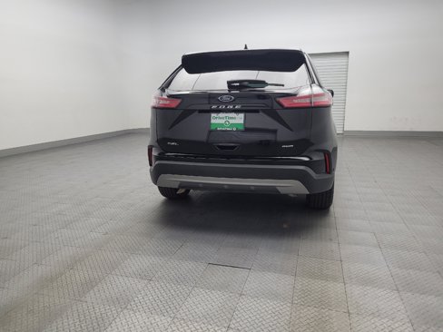 Used 2023 Ford Edge SEL image 7