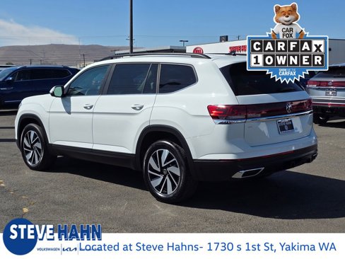 Used 2024 Volkswagen Atlas SE image 3