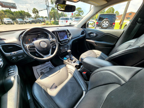 Used 2019 Jeep Cherokee Limited image 17