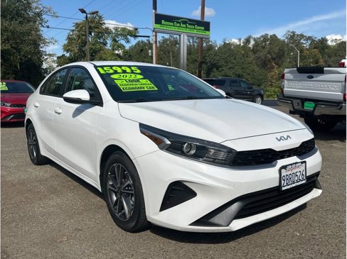Used 2022 Kia Forte LXS w/ LXS Technology Package image 1