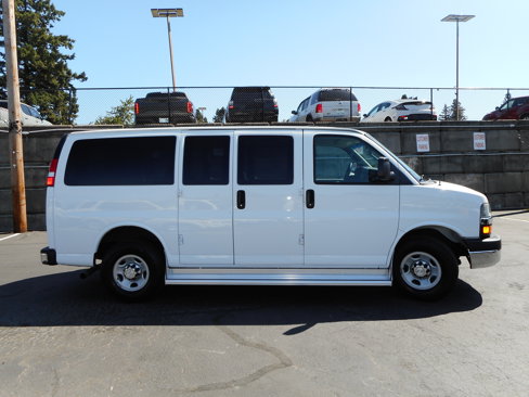 Used 2016 Chevrolet Express 3500 LT w/ LT Preferred Equipment Group image 6
