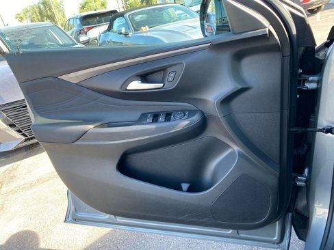 Used 2025 Buick Envista Sport Touring image 20