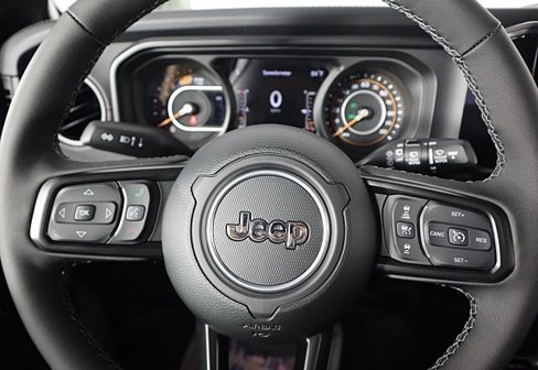 New 2025 Jeep Wrangler Unlimited Rubicon image 12