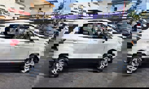Used 2019 Ford EcoSport SE image 9