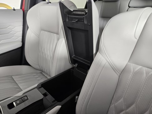New 2025 Mitsubishi Outlander SEL image 29
