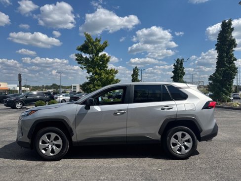 Used 2024 Toyota RAV4 LE image 15