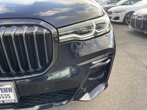 Used 2022 BMW X7 xDrive40i w/ M Sport Package image 9