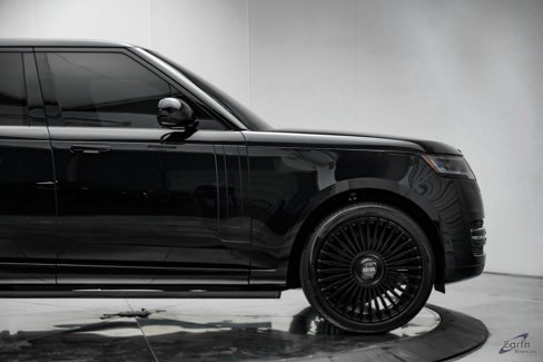 Used 2024 Land Rover Range Rover SE image 18